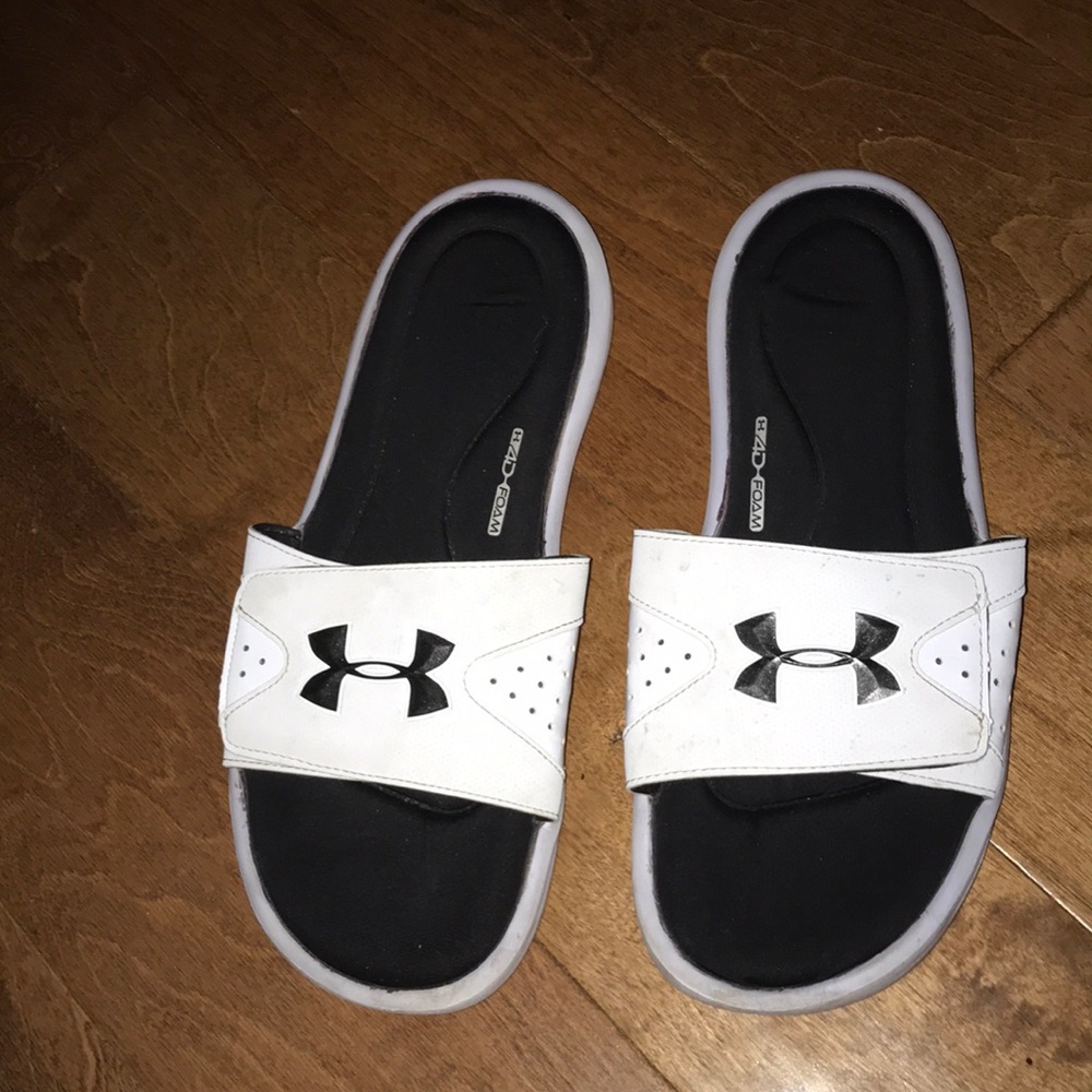 Men’s under armor slides